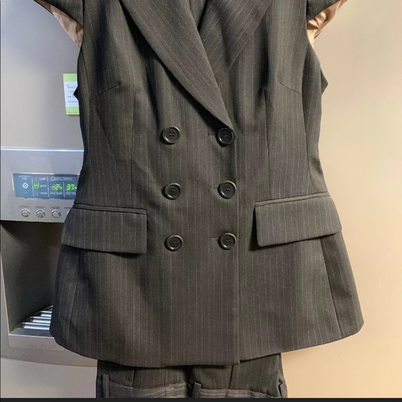 BCBG Max Azria Womens Behati Pinstripe Suit Size 4 - Picture 2 of 11
